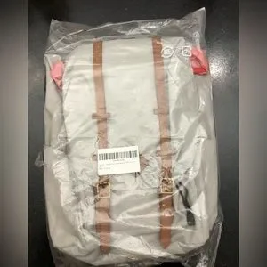 OKTA | Bags | Okta Grande Style Backpack Unisex | Poshmark display picture 1